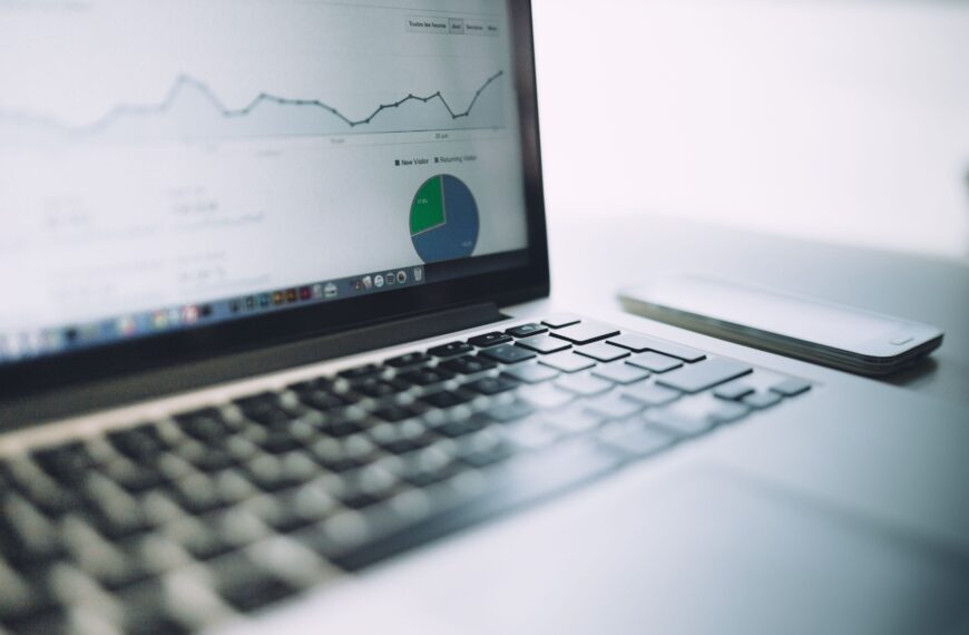 7 Best Free Client Management Software for Freelancers in 2026